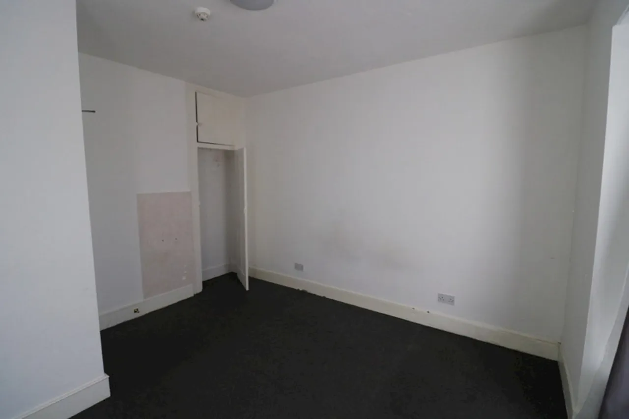 Walton Road, EN11, photo 11