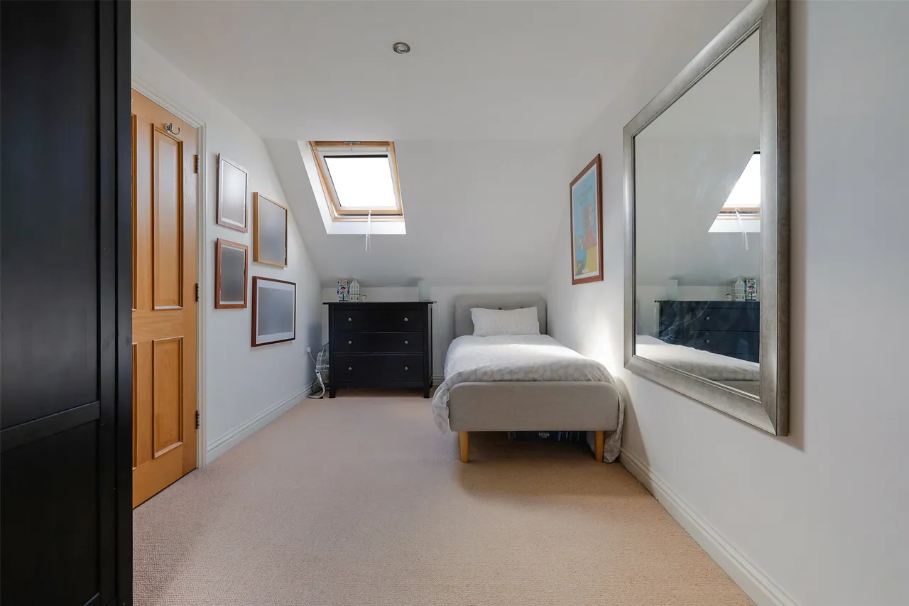 Cannon Way, Fetcham, KT22, photo 16