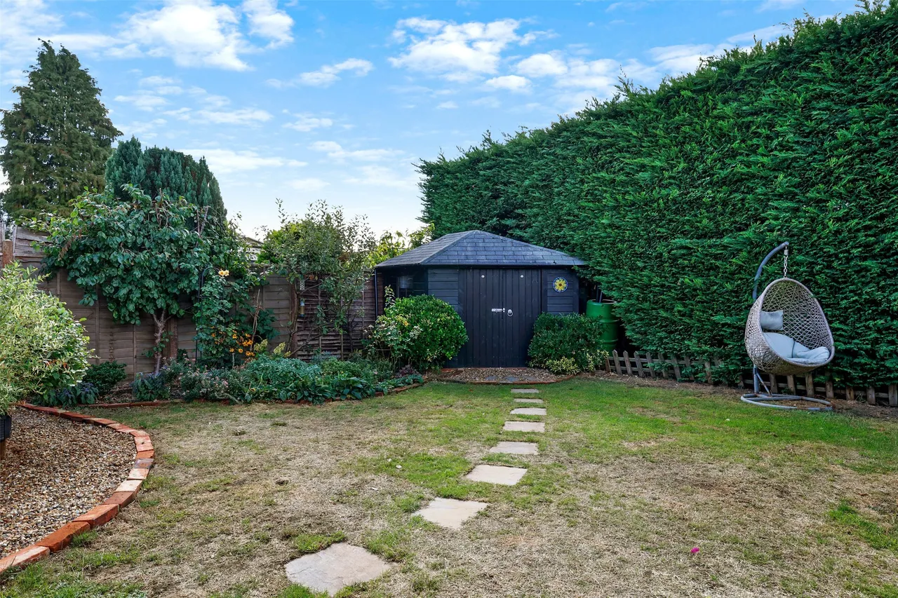 Cannon Way, Fetcham, KT22, photo 21