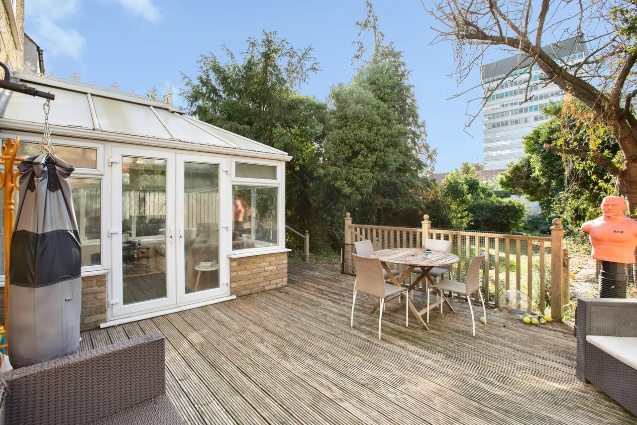 Ethelbert Gardens, Ilford, IG2, photo 19