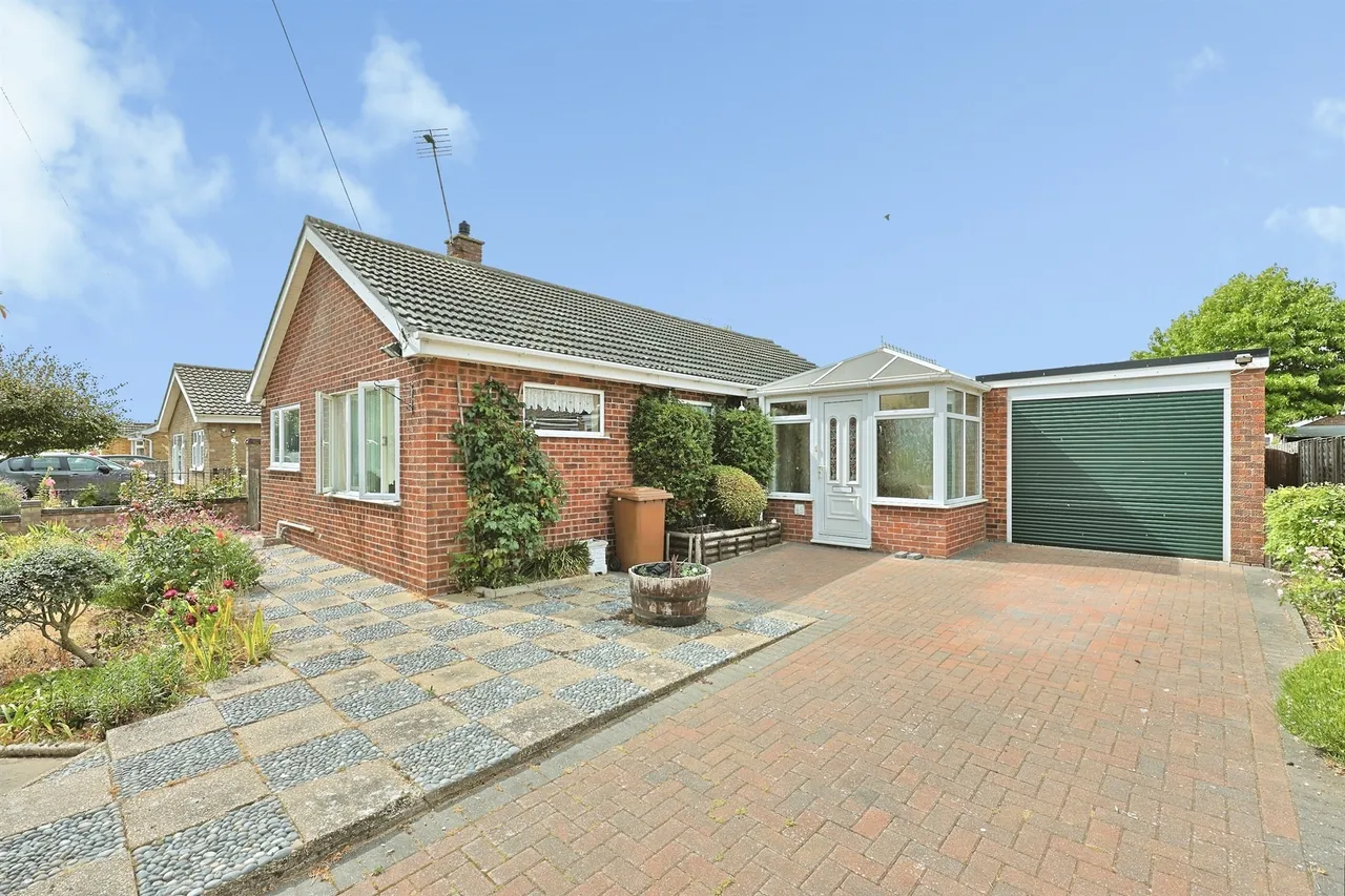 2 bed house for sale — Dunnetts Close, Ashill, Thetford