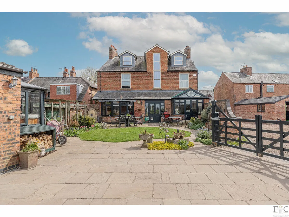 Main Street, Leicester, LE8, photo 2