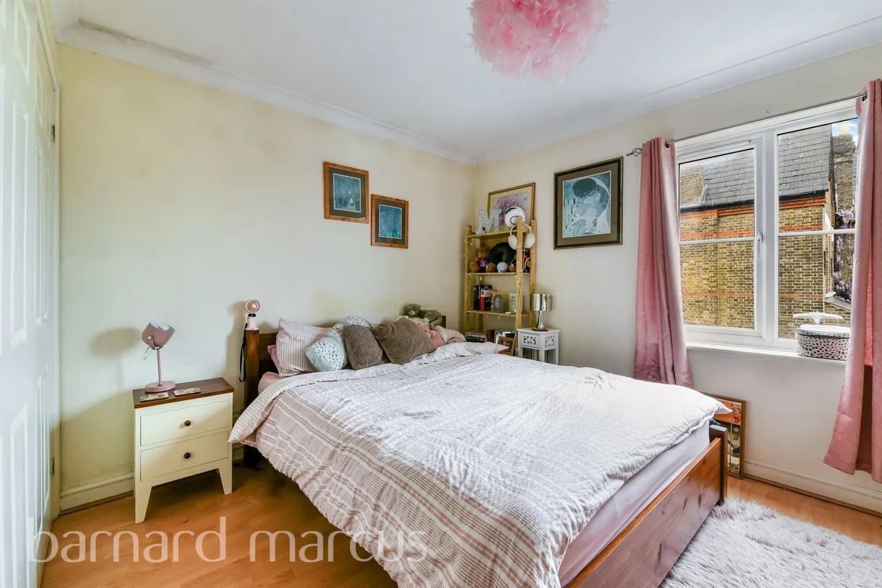 Lawrie Park Road, London, SE26, photo 4