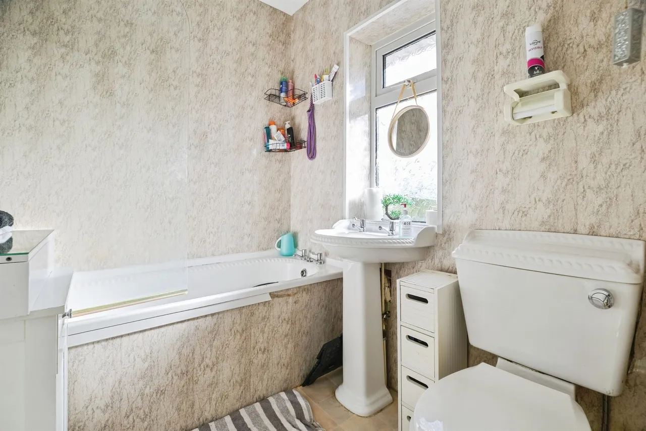 Carisbrooke Avenue, Middlesbrough, TS3, photo 10