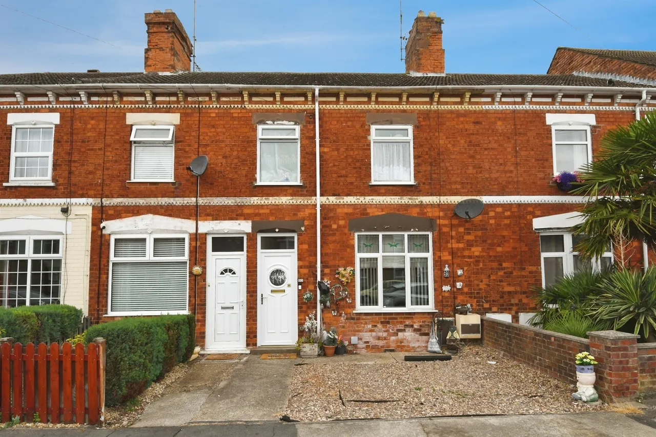 4 bed house for sale — Alexandra Road, Skegness