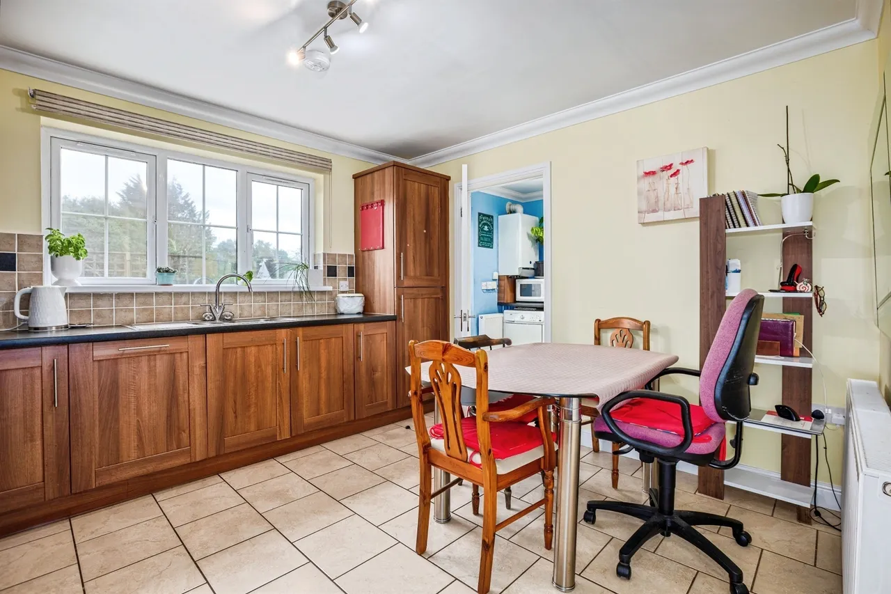 Clos Yr Afon AMMANFORD, SA18, photo 5