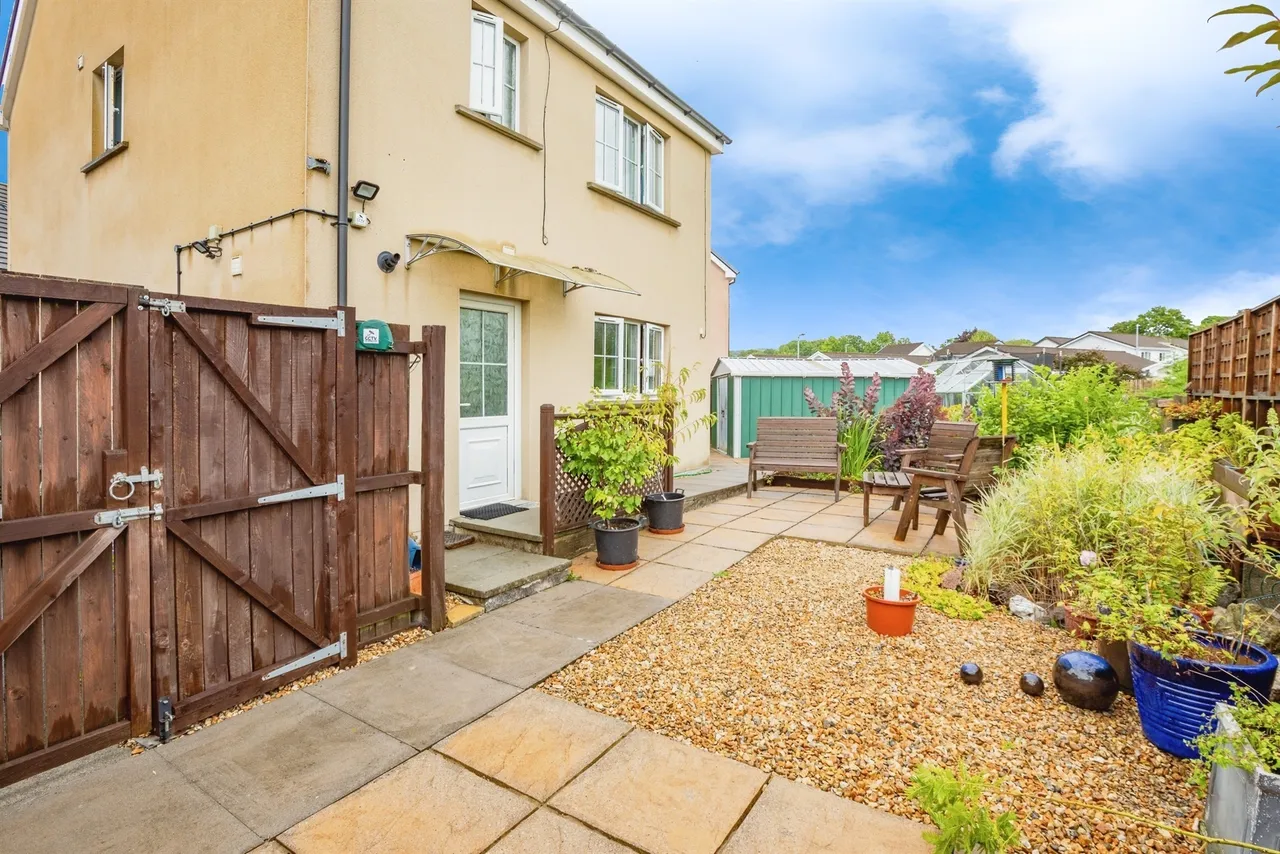 Clos Yr Afon AMMANFORD, SA18, photo 3
