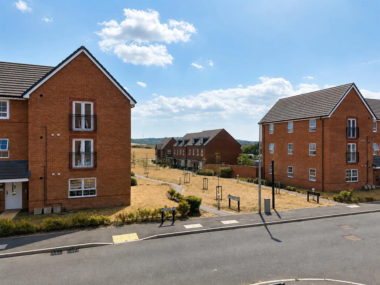 Skylark Avenue, Peacehaven, photo 4