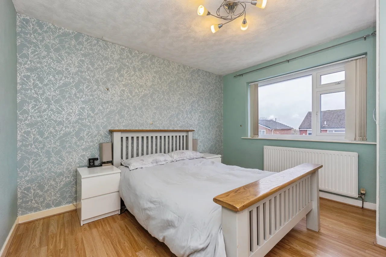 St. Johns Close, Dukinfield, SK16, photo 12