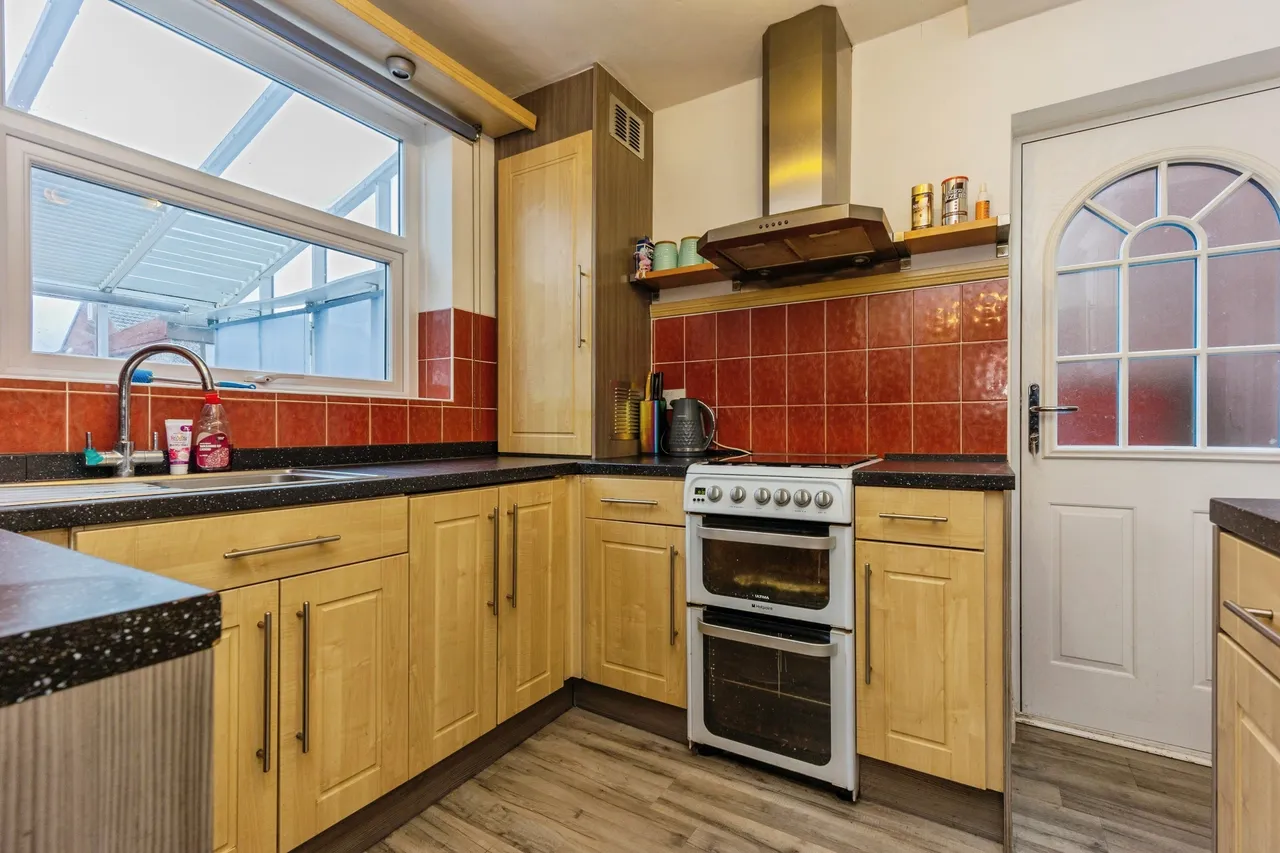 St. Johns Close, Dukinfield, SK16, photo 7