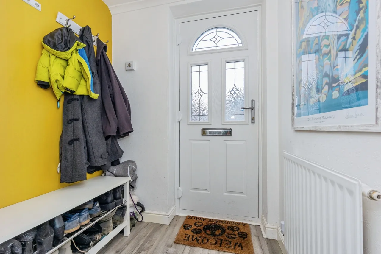 St. Johns Close, Dukinfield, SK16, photo 6