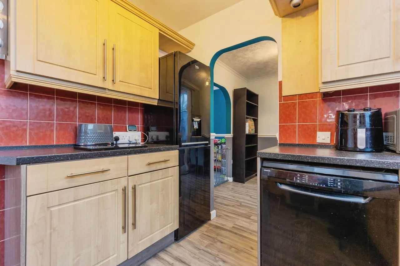 St. Johns Close, Dukinfield, SK16, photo 8
