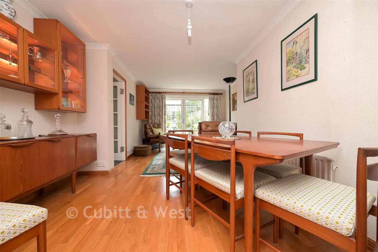 Daneshill, Redhill, RH1, photo 4