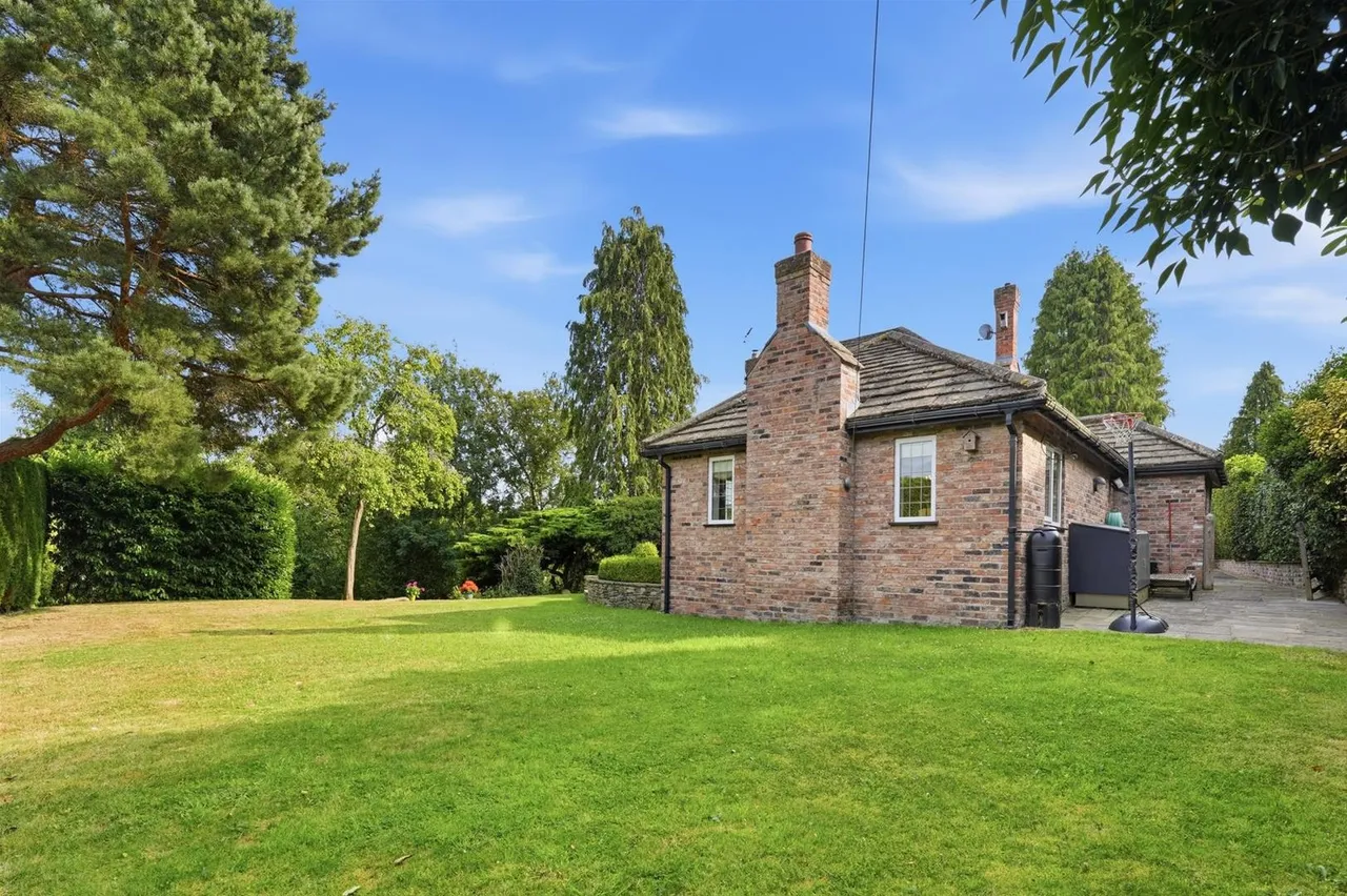 Dale Head Road, Prestbury, Macclesfield, photo 36