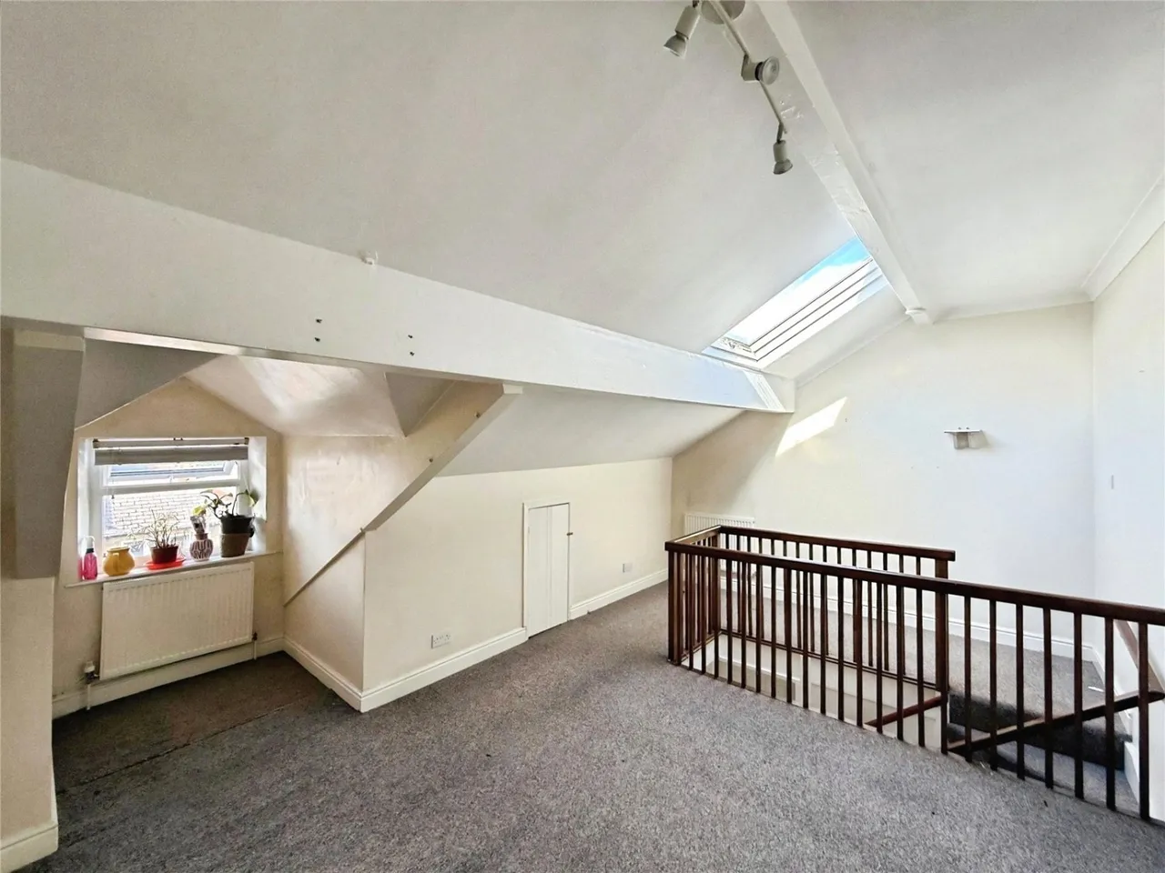 Hawthorne Terrace, Crosland Moor, HD4, photo 8