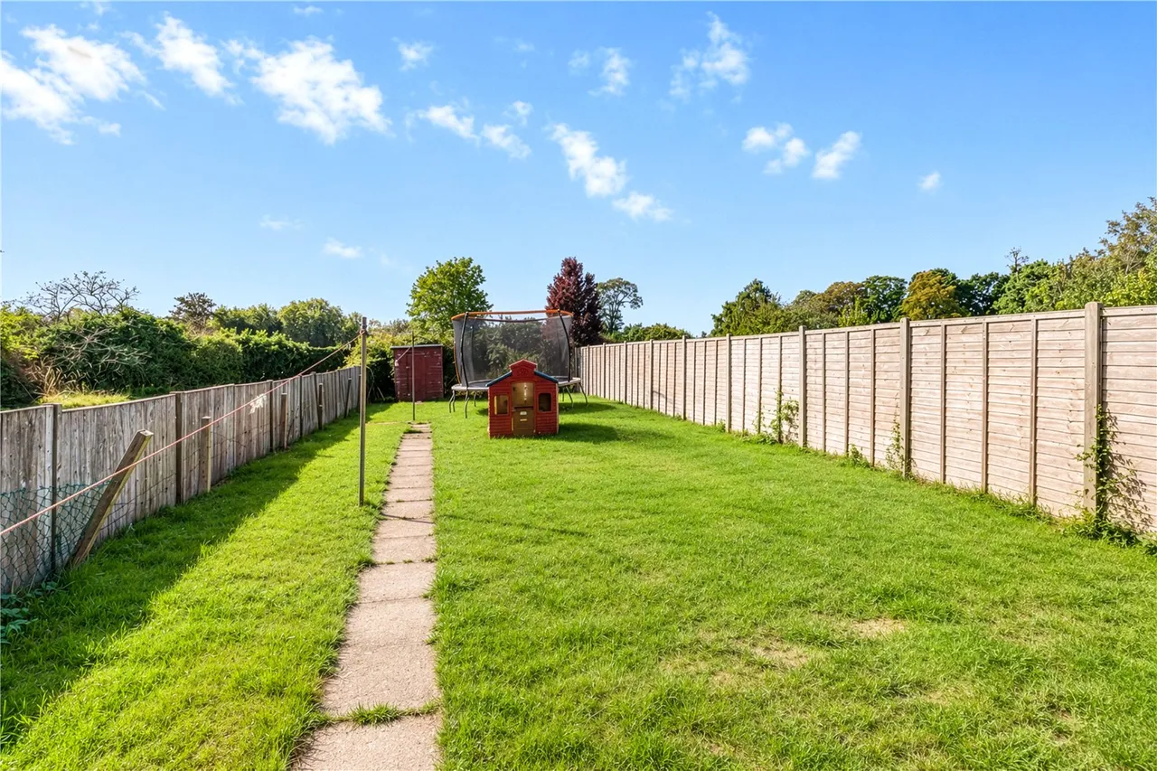 Willow Crescent, Oakham, LE15, photo 5