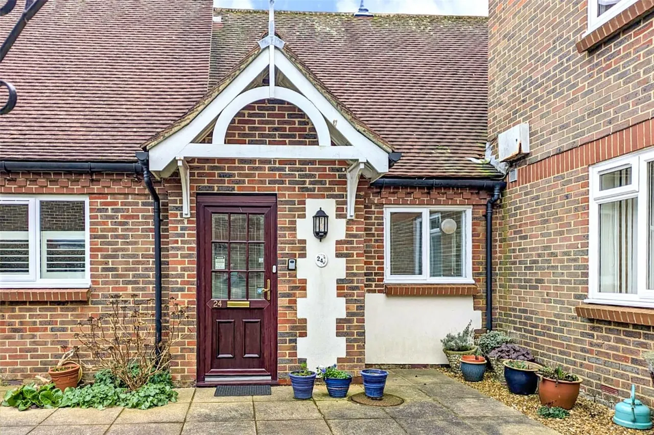 Angmering, BN16, photo 19