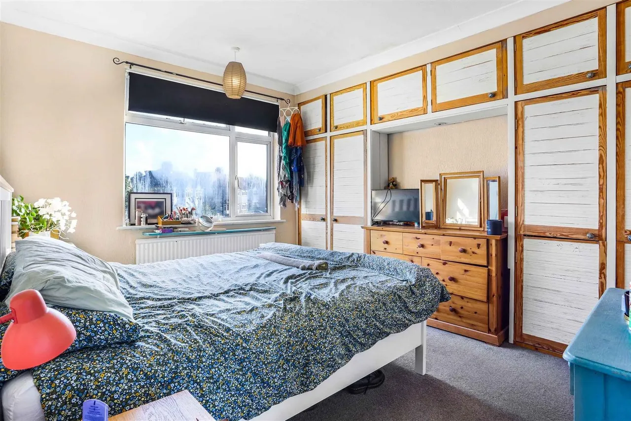Abbotts Road, Cheam, SM3 9ST, photo 8