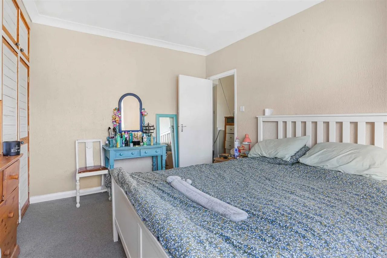 Abbotts Road, Cheam, SM3 9ST, photo 9