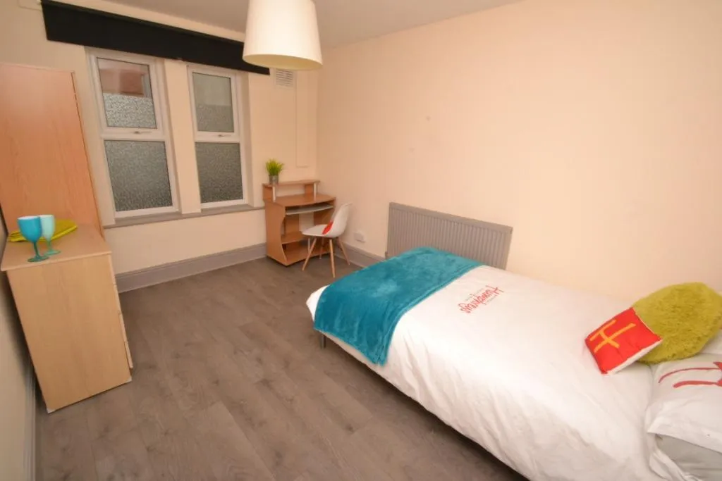 Exeter Road, Nottingham, NG7, photo 2