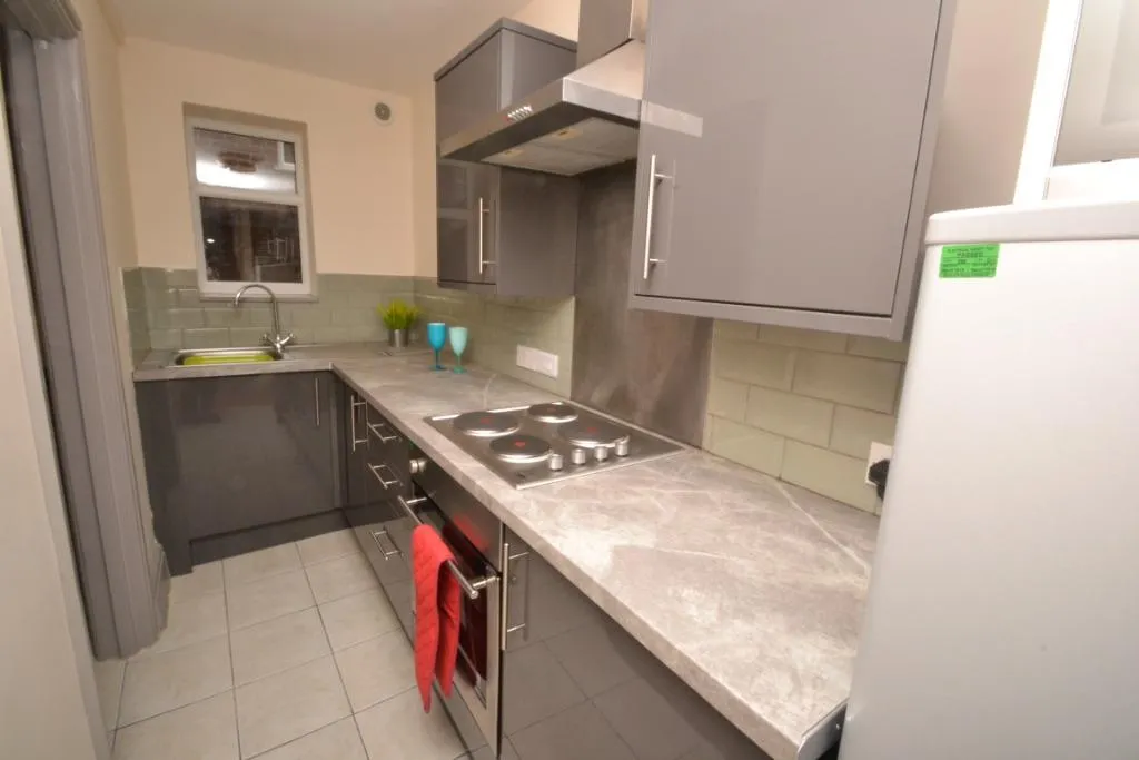 Exeter Road, Nottingham, NG7, photo 3