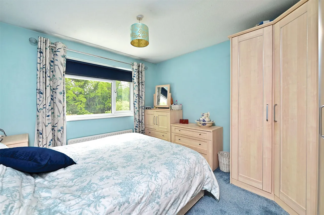 Bramshott Drive, Hook, Hampshire, RG27 9EY, photo 10