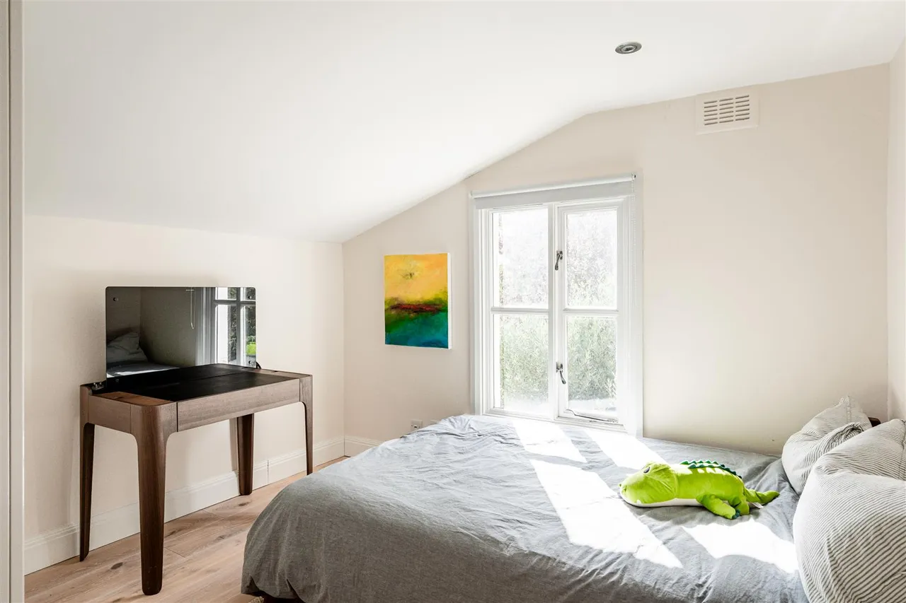 St. Dunstans Road, London, W6, photo 13
