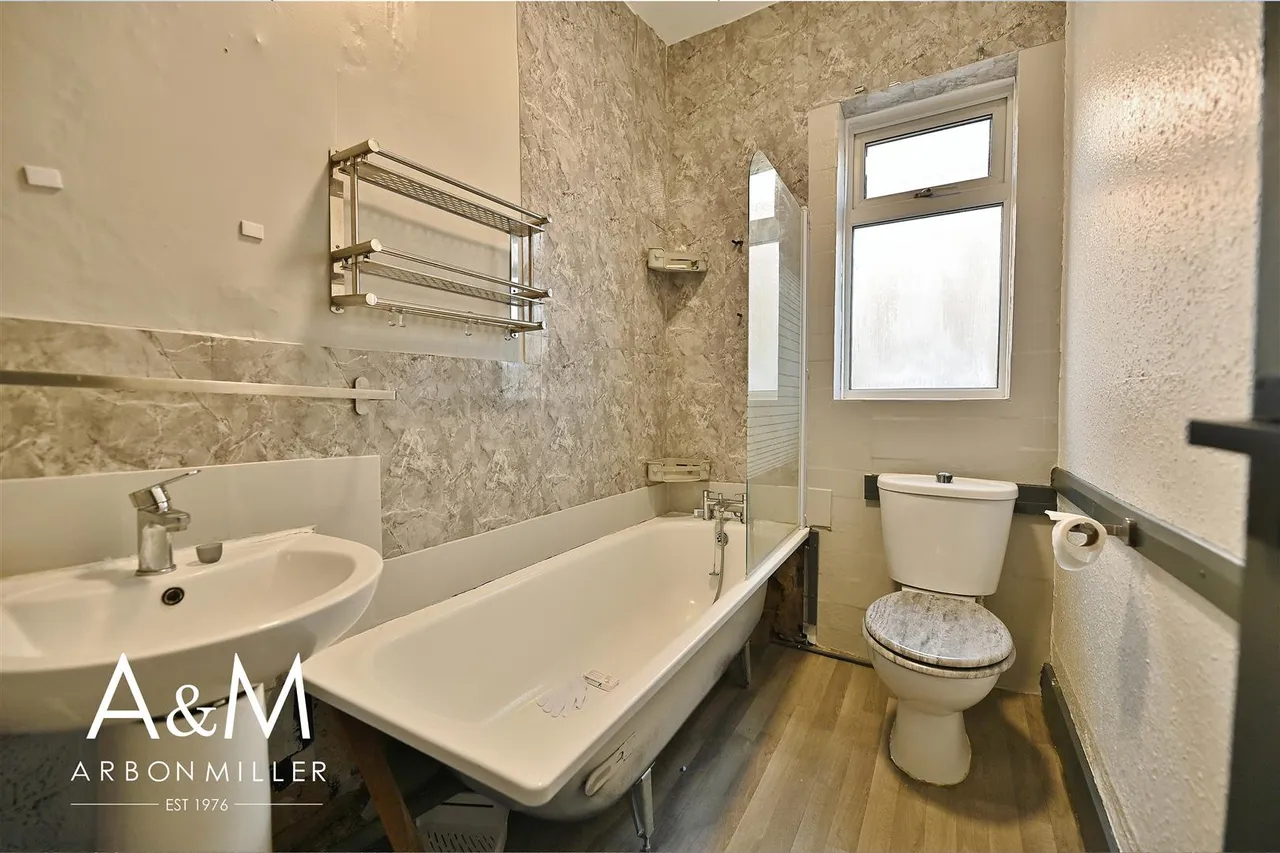 Elgin Road, Ilford, Essex, IG38LW, photo 8