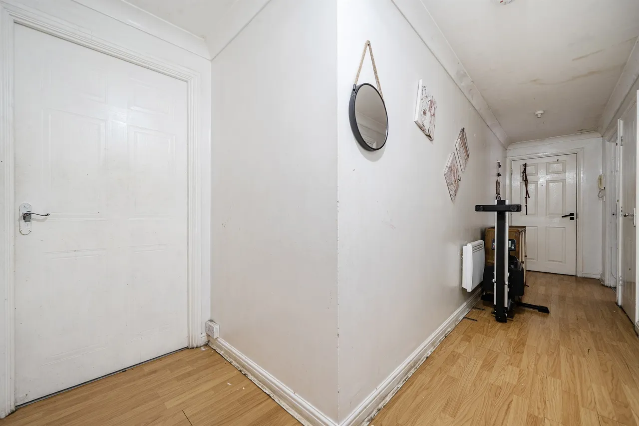 Cannon Gate, Slough, SL2, photo 11