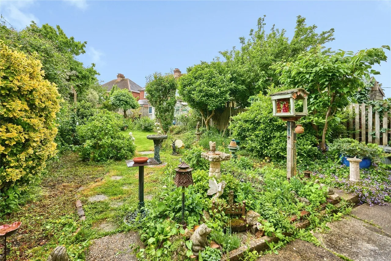 Whitesmith Road, Newport, PO30, photo 11