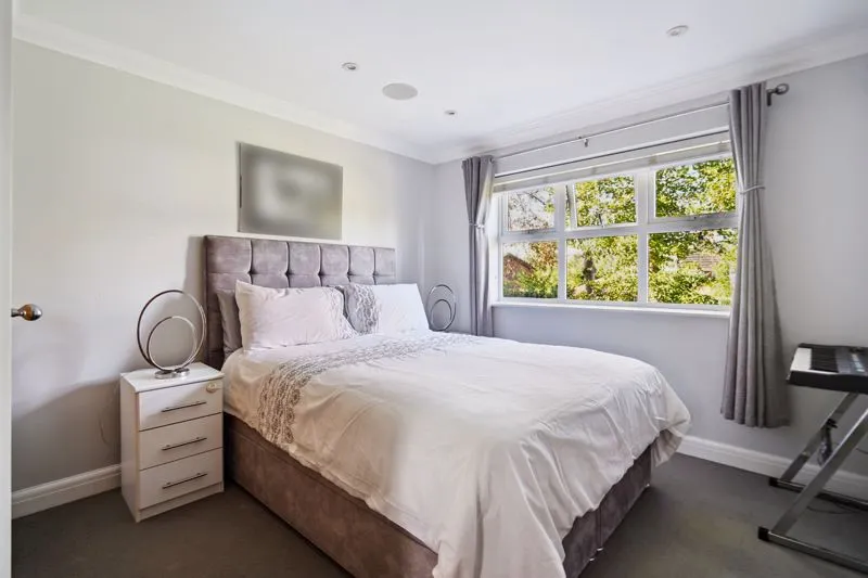 Lower Cookham Road, Maidenhead SL6 8JX, photo 8