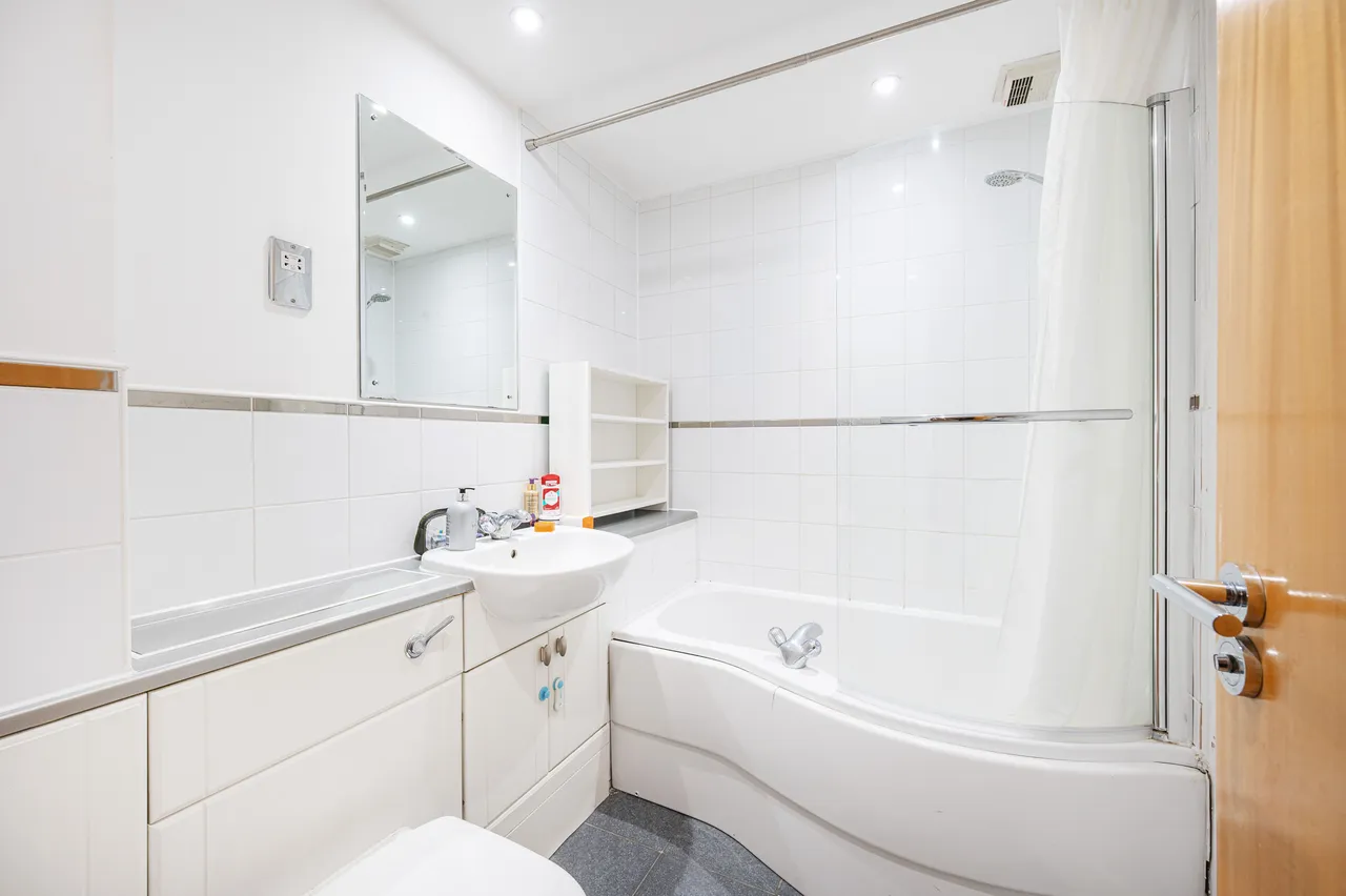 Flat 6, Angel Southside, 1 Owen Street, London, photo 9