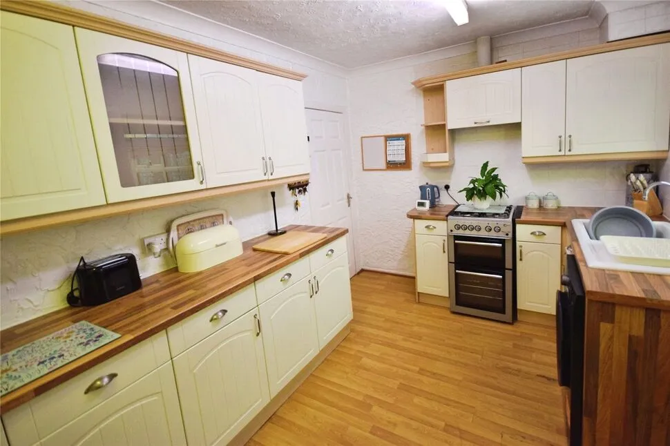 Hartley Road, Kirkby-in-Ashfield, NG17, photo 14