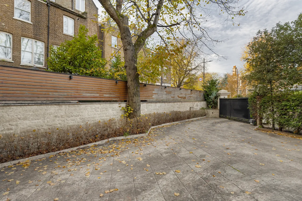 Addison Crescent, Kensington, W14, photo 2