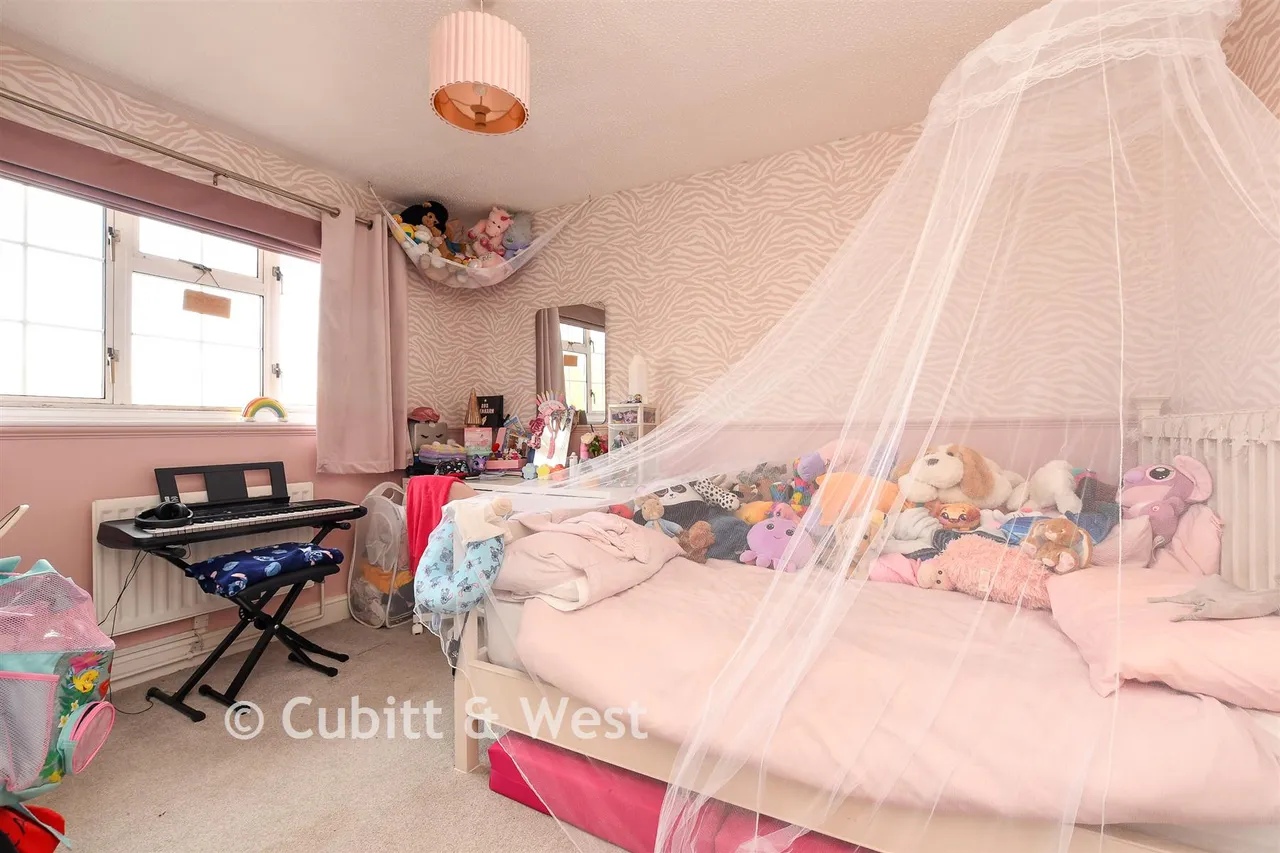 Ambleside, Ifield, RH11, photo 9
