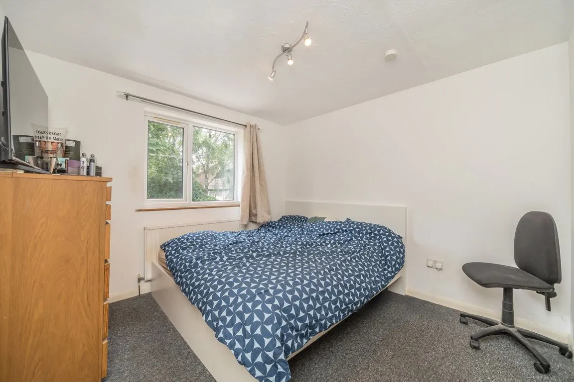 Abbeyfields Close, NW10, photo 4