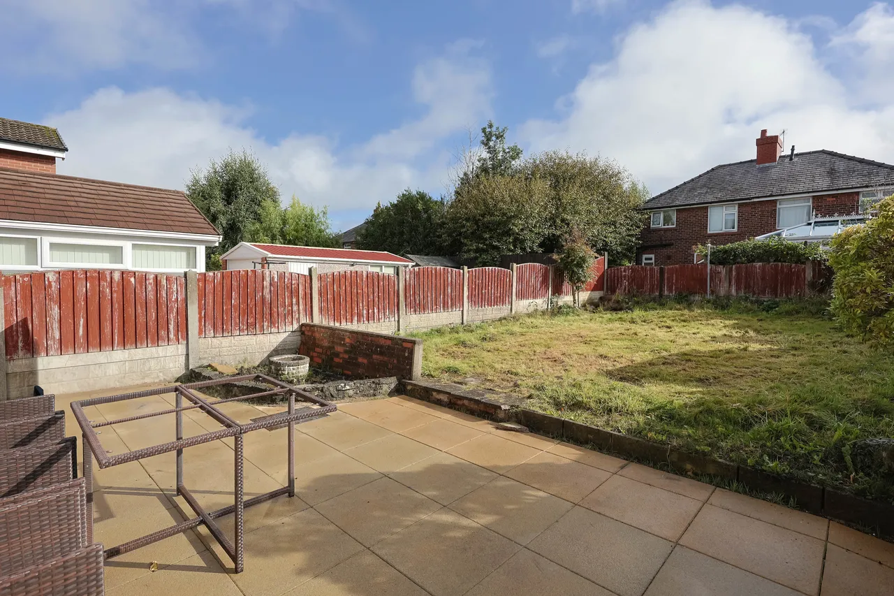 James Place, Standish, photo 21