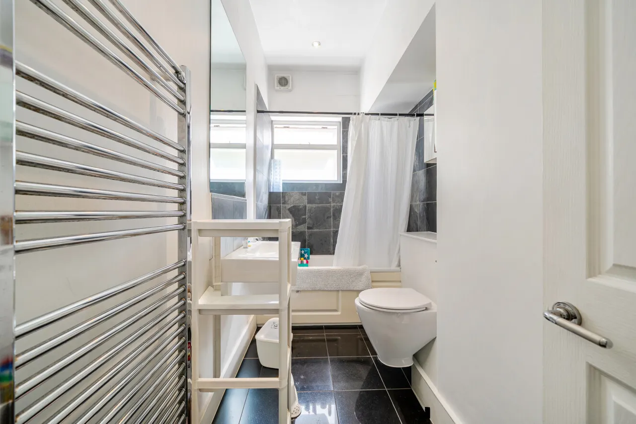 Deerhurst Road, Streatham Common, London, SW16, photo 7