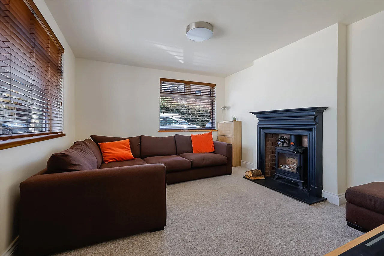 Nutley Lane, Reigate, RH2, photo 5