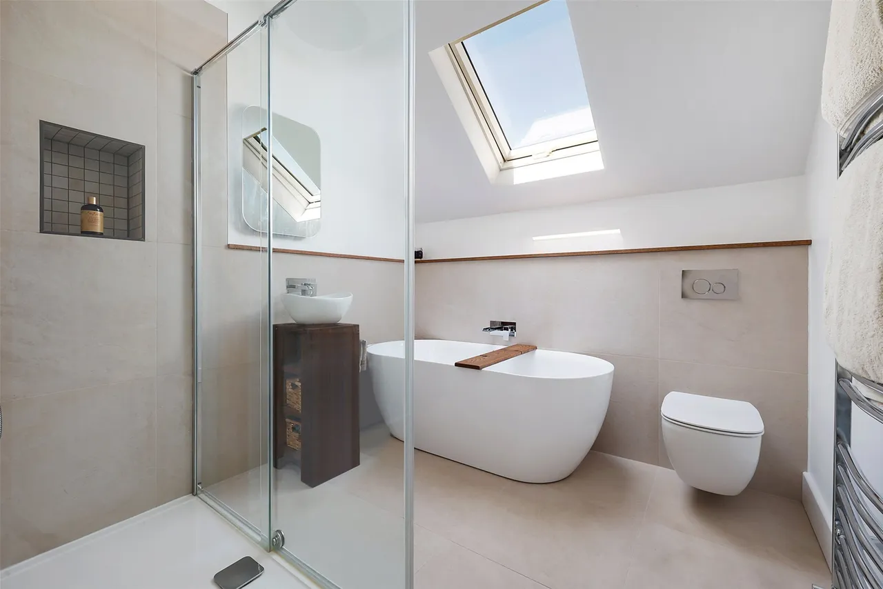 Nutley Lane, Reigate, RH2, photo 6