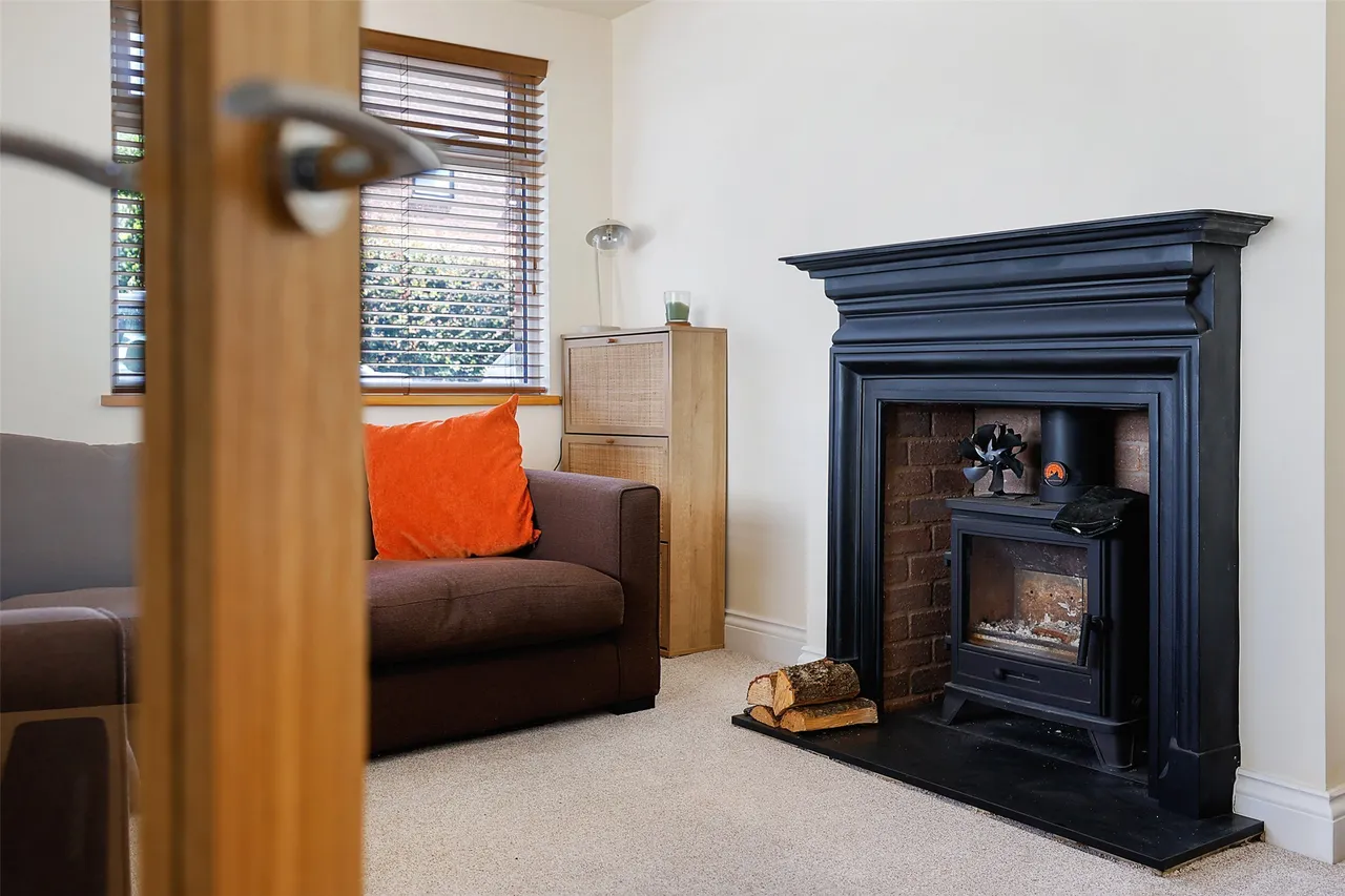 Nutley Lane, Reigate, RH2, photo 12