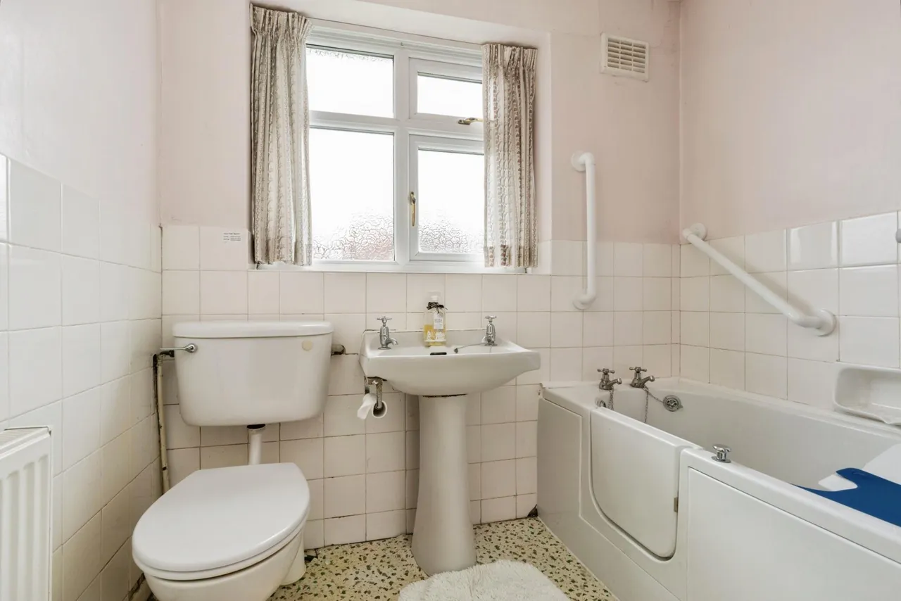 Rectory Lane, Wigan, WN1, photo 7