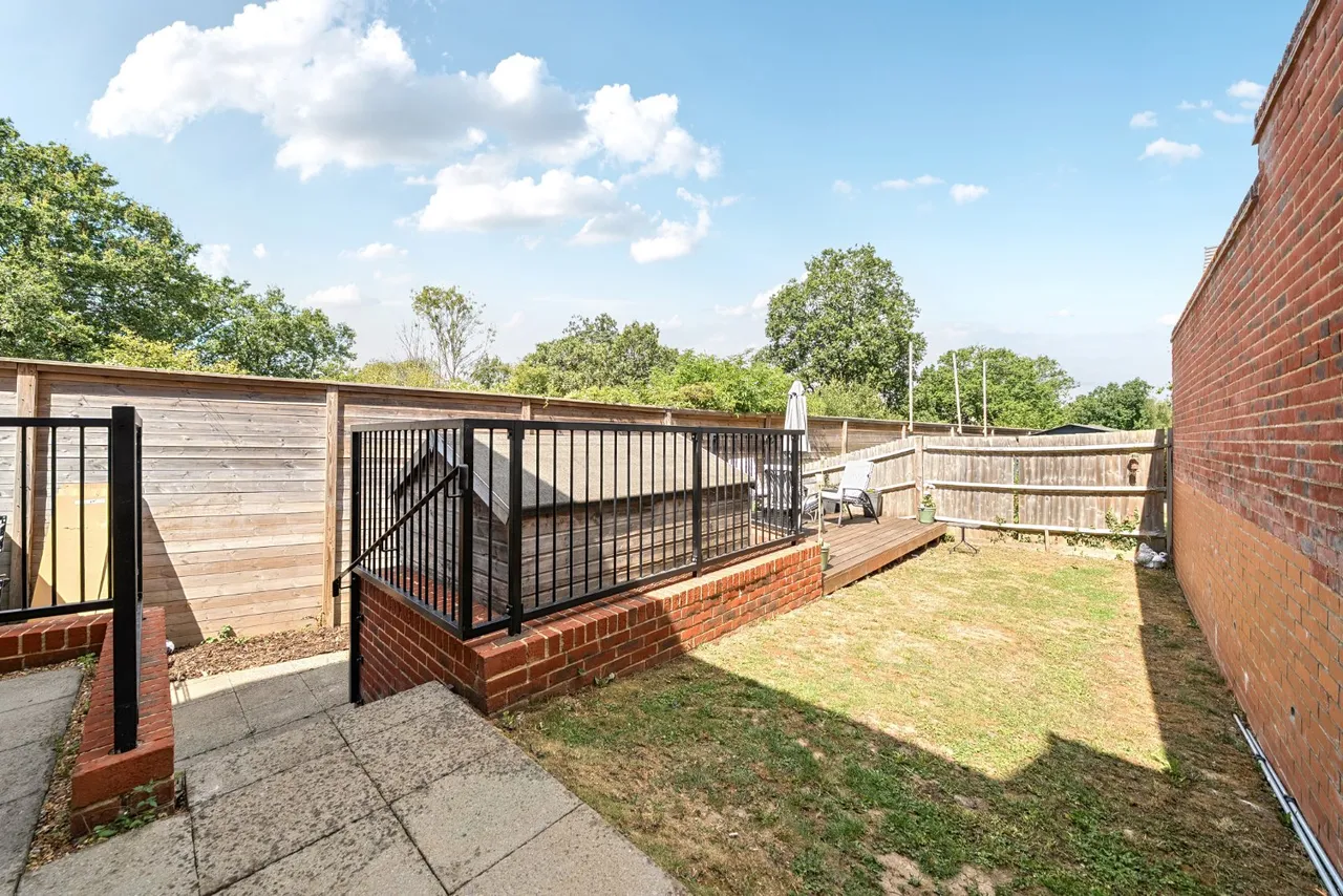 Garrett Close, Havant, PO9, photo 10