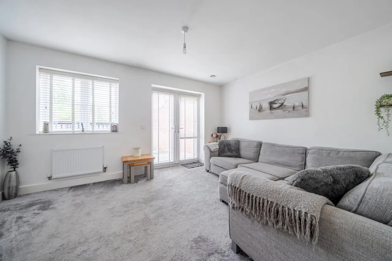 Garrett Close, Havant, PO9, photo 3