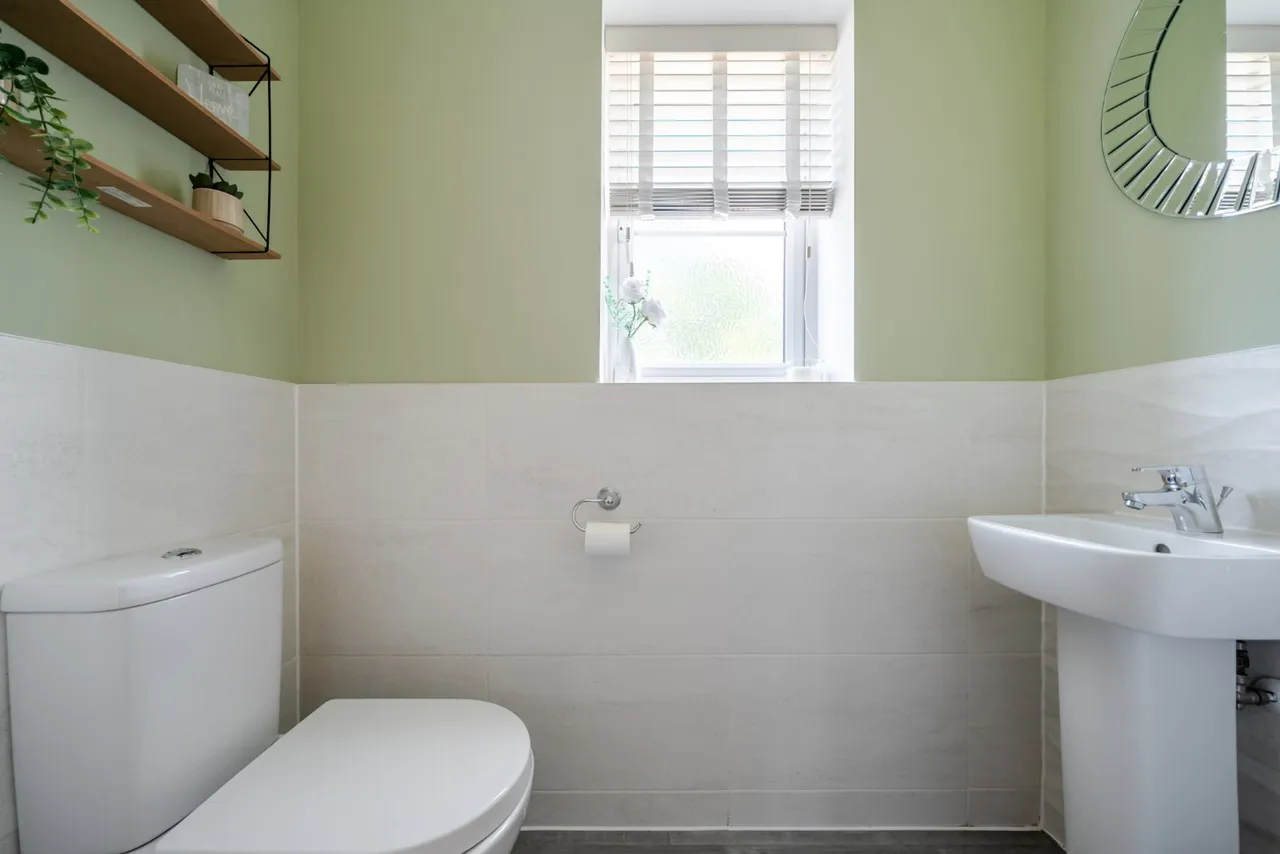 Garrett Close, Havant, PO9, photo 6