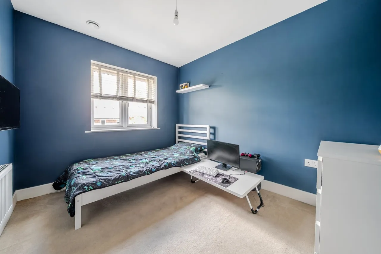 Garrett Close, Havant, PO9, photo 8