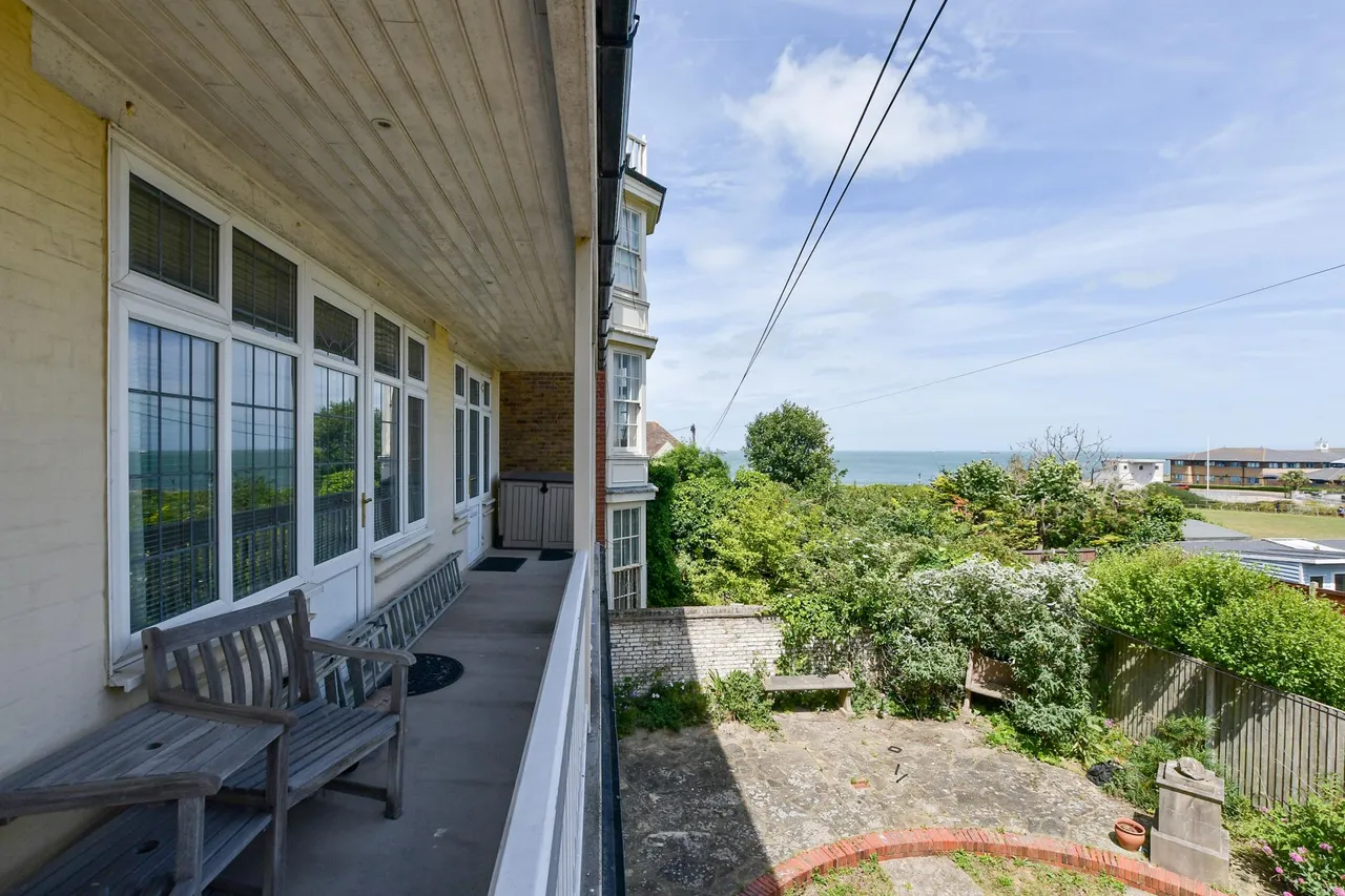 Fifth Avenue, Cliftonville, photo 14