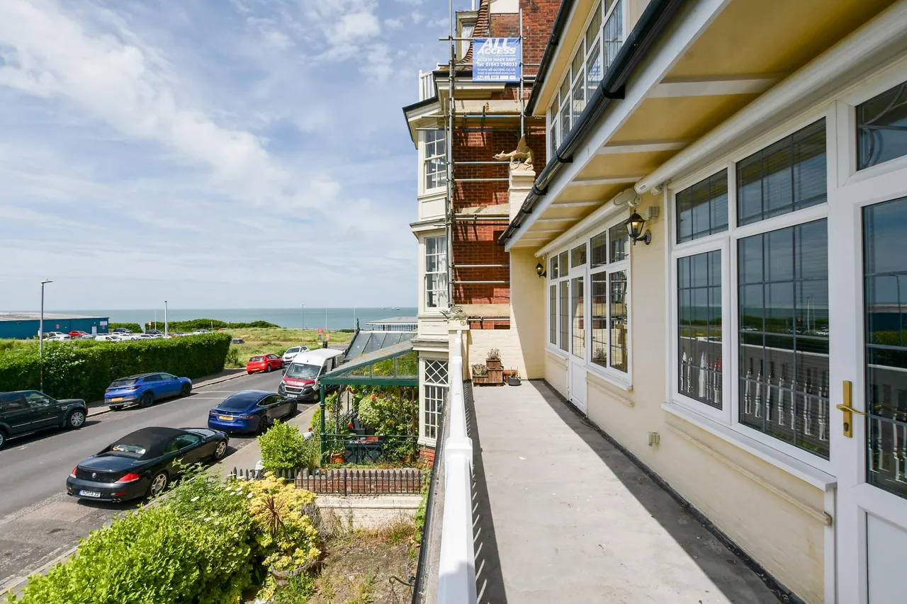Fifth Avenue, Cliftonville, photo 13