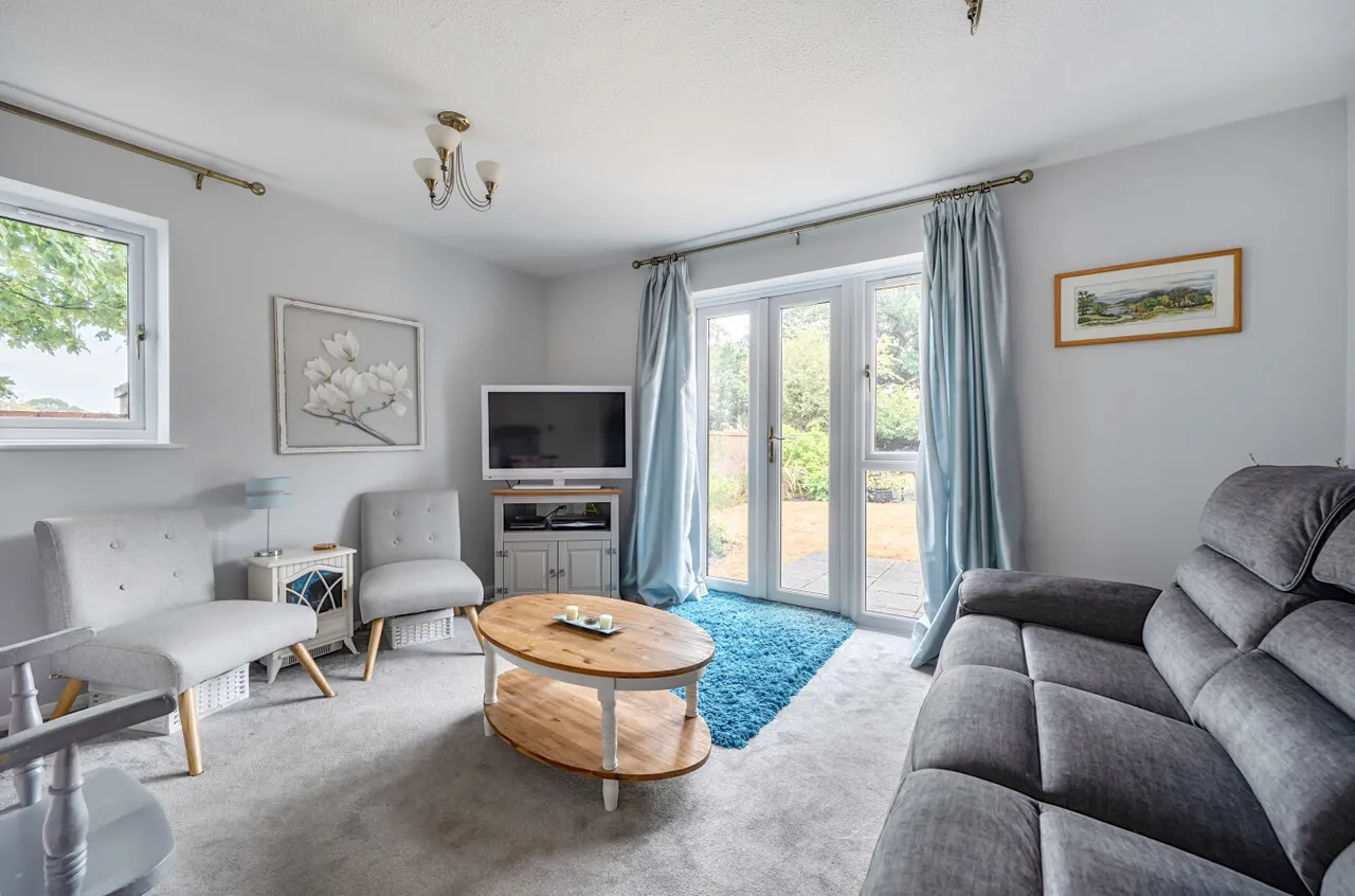 Badgers Croft, Victoria Road, Mortimer Common, Reading, RG7 3SW, photo 3