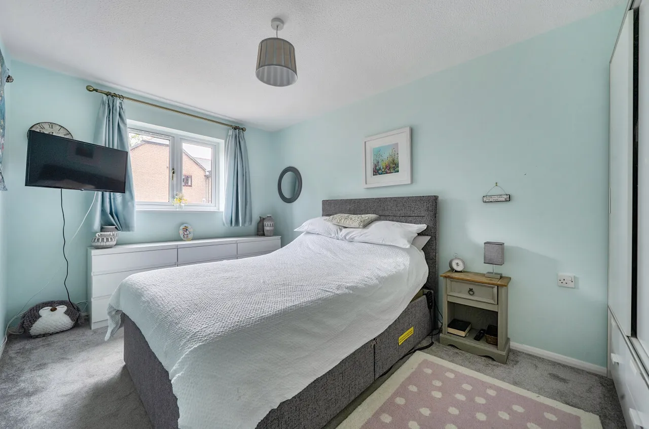 Badgers Croft, Victoria Road, Mortimer Common, Reading, RG7 3SW, photo 4
